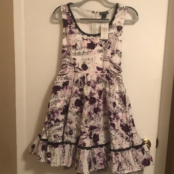 Hot Topic Dresses & Skirts - Hot Topic music note dress size medium